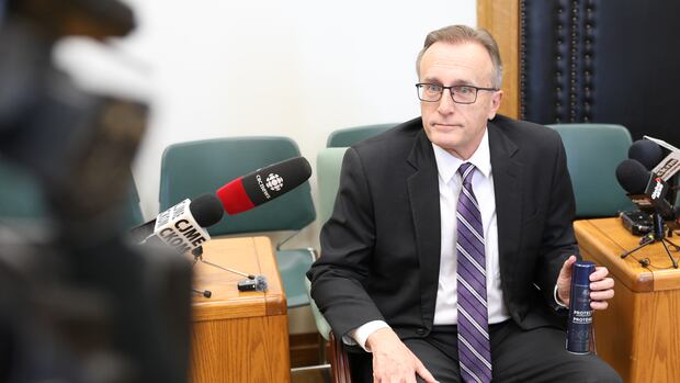 Old shoes, new protection: The metaphor of Sask. finance minister's pre-budget news conference